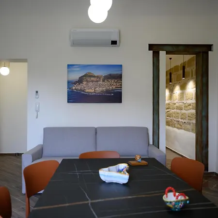 Incao La Strummula House